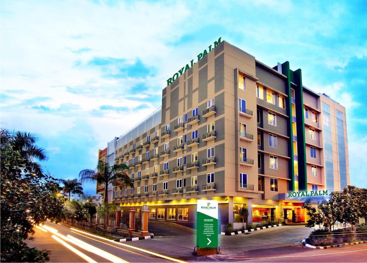 Royal Palm Hotel & Conference Center Cengkareng جاكرتا المظهر الخارجي الصورة